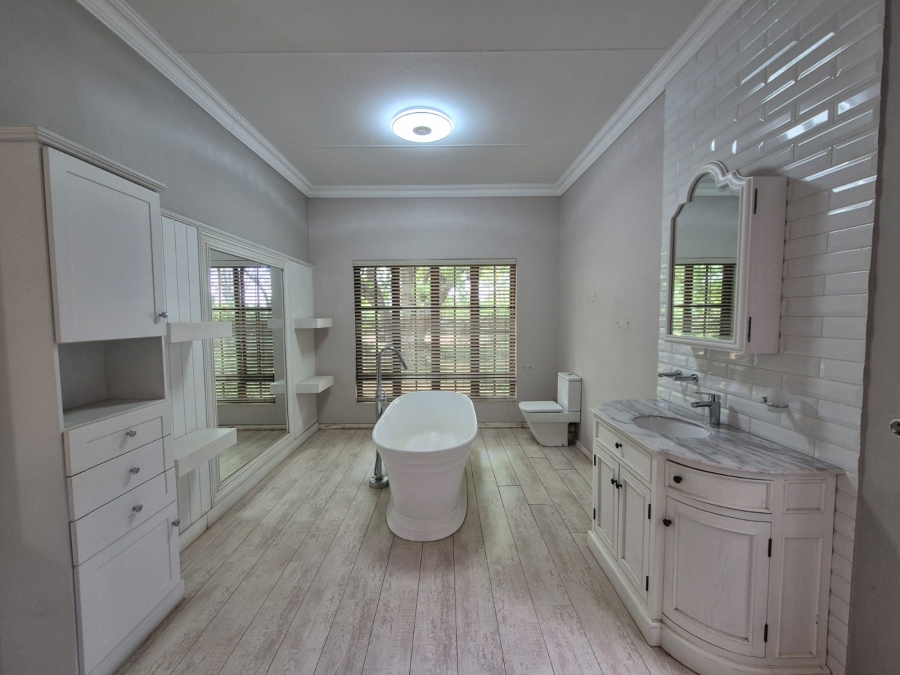 4 Bedroom Property for Sale in Vanderbijlpark SW 5 Gauteng