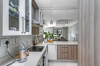 2 Bedroom Property for Sale in Morningside Gauteng