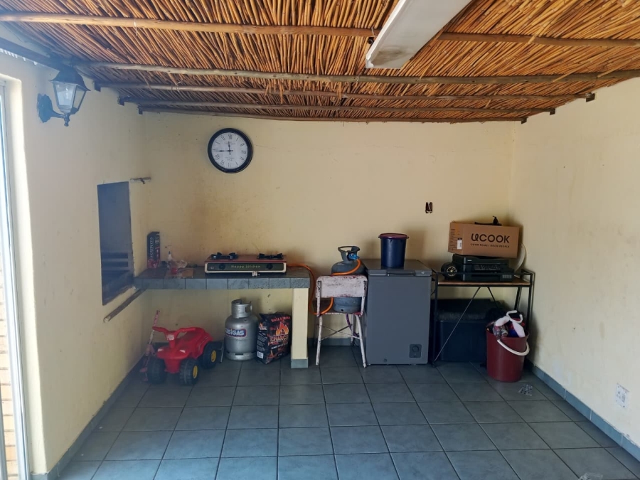 3 Bedroom Property for Sale in Birch Acres Gauteng