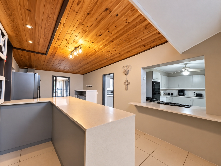 4 Bedroom Property for Sale in Brenthurst Gauteng