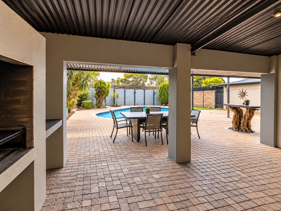 4 Bedroom Property for Sale in Brenthurst Gauteng
