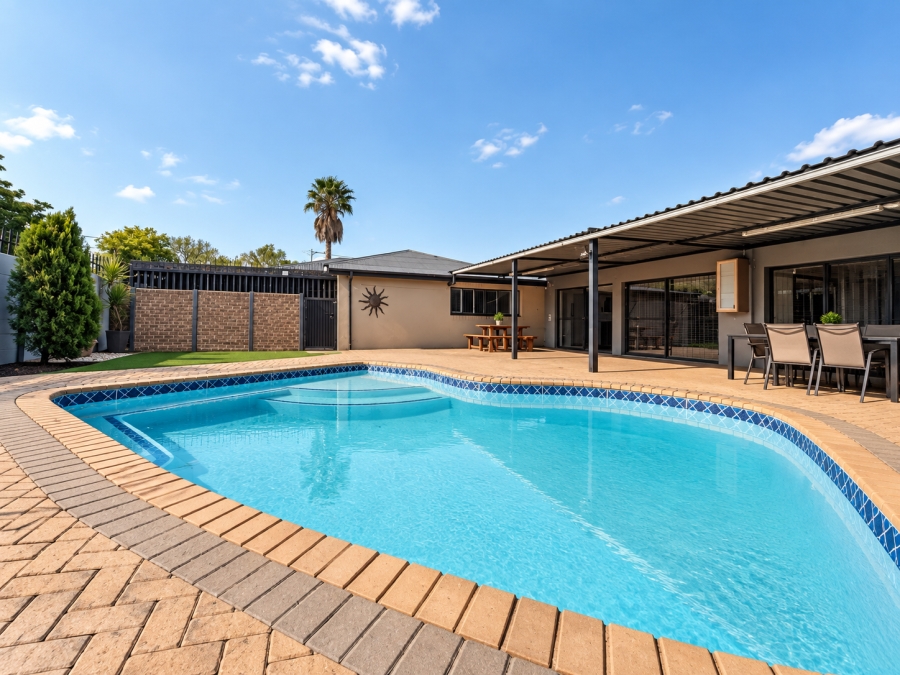 4 Bedroom Property for Sale in Brenthurst Gauteng