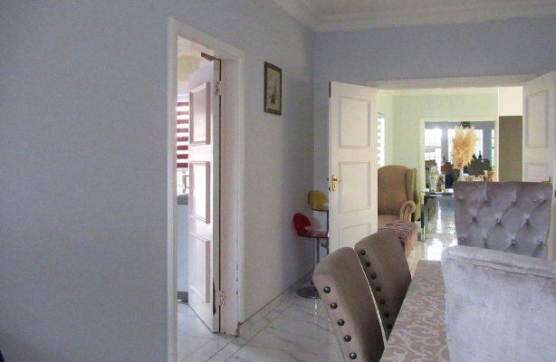 6 Bedroom Property for Sale in Strathavon Gauteng