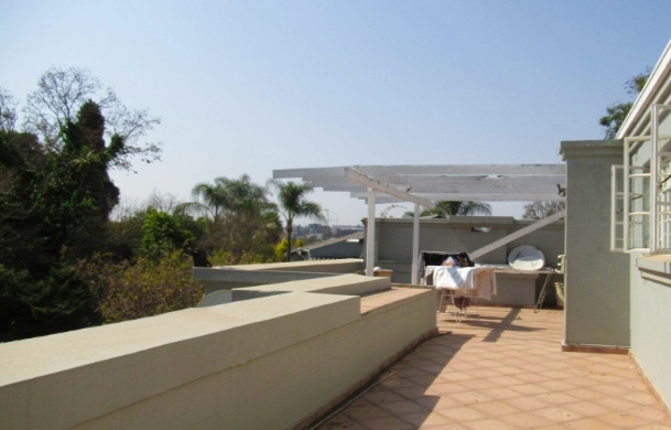 6 Bedroom Property for Sale in Strathavon Gauteng