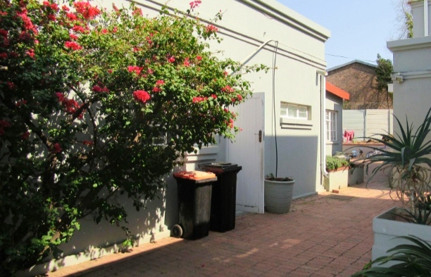 6 Bedroom Property for Sale in Strathavon Gauteng