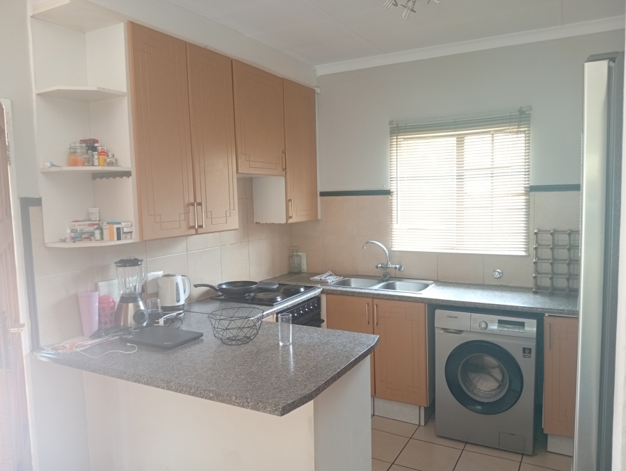 2 Bedroom Property for Sale in Equestria Gauteng