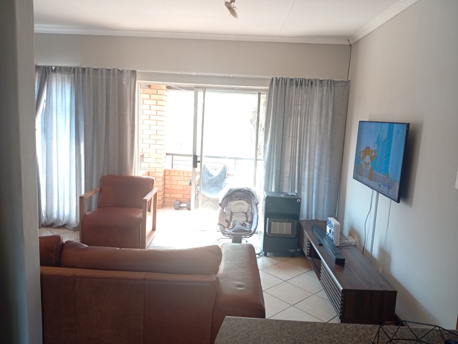 2 Bedroom Property for Sale in Equestria Gauteng