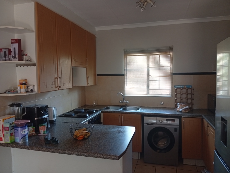 2 Bedroom Property for Sale in Equestria Gauteng