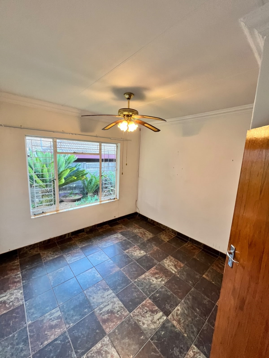 To Let 3 Bedroom Property for Rent in Florauna Gauteng