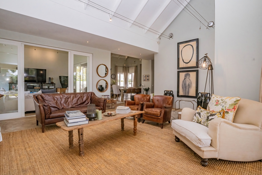 4 Bedroom Property for Sale in Waterkloof Gauteng