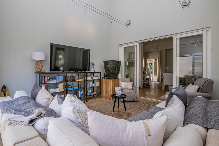 4 Bedroom Property for Sale in Waterkloof Gauteng