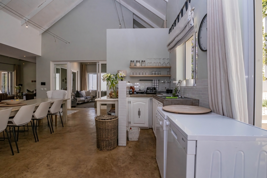 4 Bedroom Property for Sale in Waterkloof Gauteng