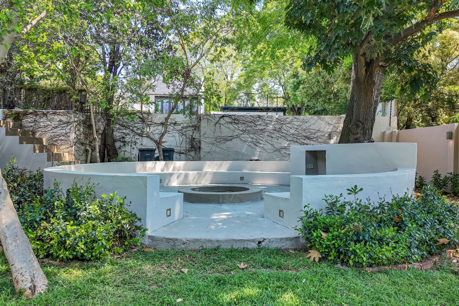 4 Bedroom Property for Sale in Waterkloof Gauteng