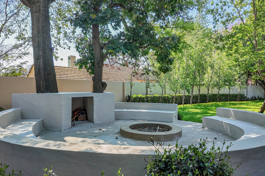 4 Bedroom Property for Sale in Waterkloof Gauteng