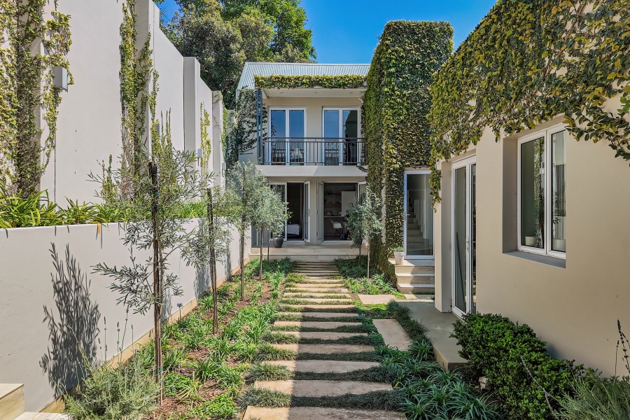 4 Bedroom Property for Sale in Waterkloof Gauteng
