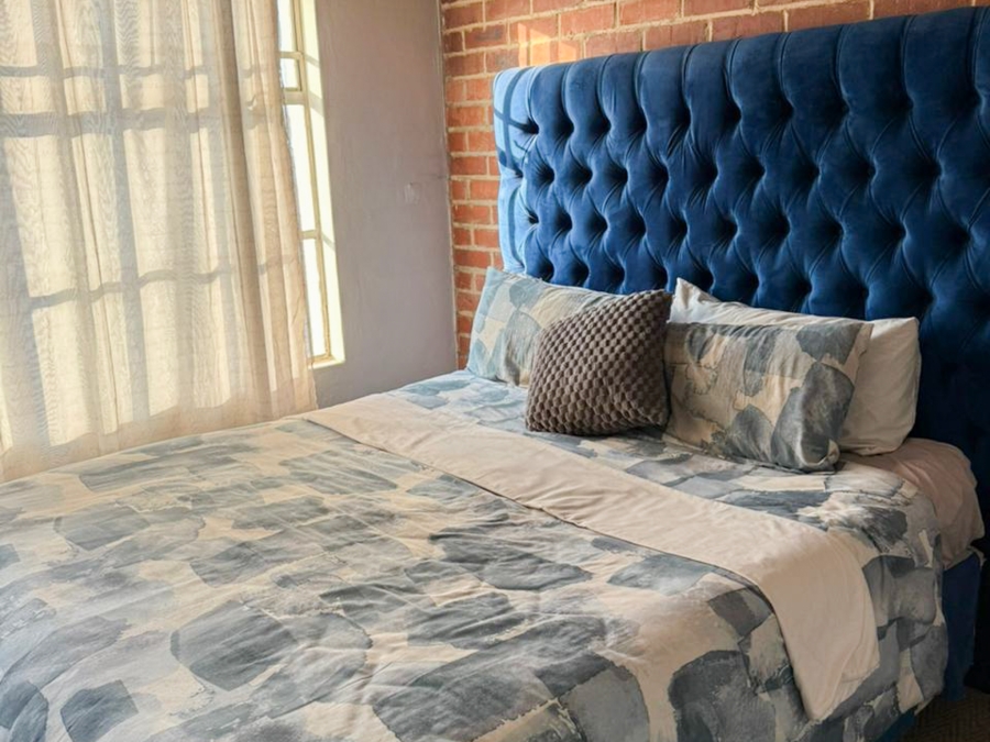 To Let 1 Bedroom Property for Rent in Houghton Estate Gauteng