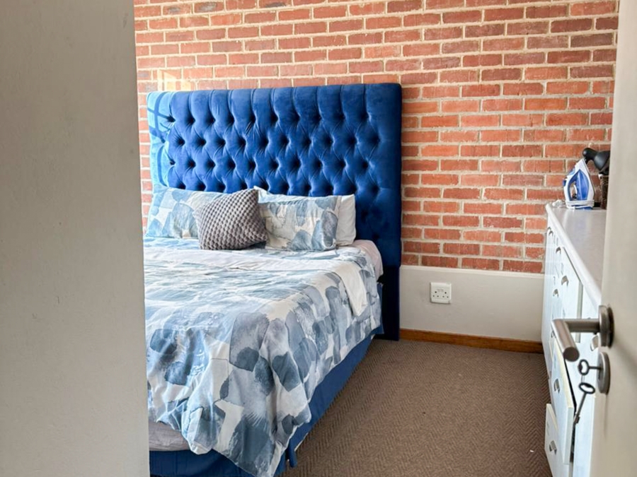 To Let 1 Bedroom Property for Rent in Houghton Estate Gauteng