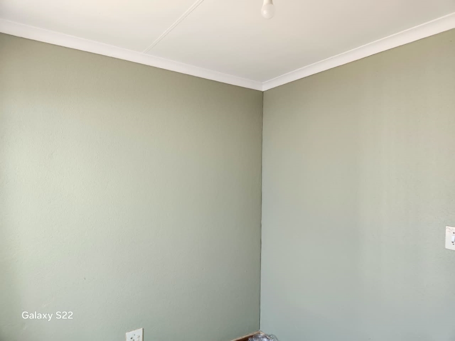 To Let 3 Bedroom Property for Rent in Crystal Park Gauteng