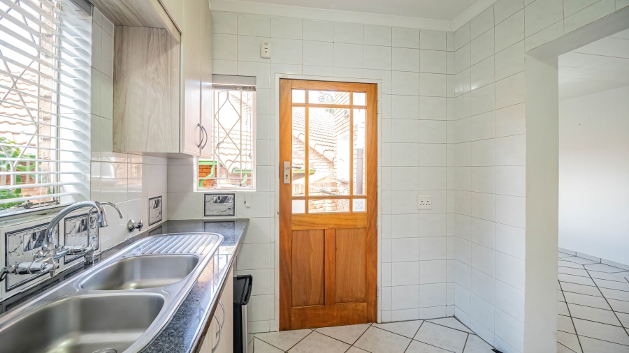 2 Bedroom Property for Sale in Bassonia Gauteng