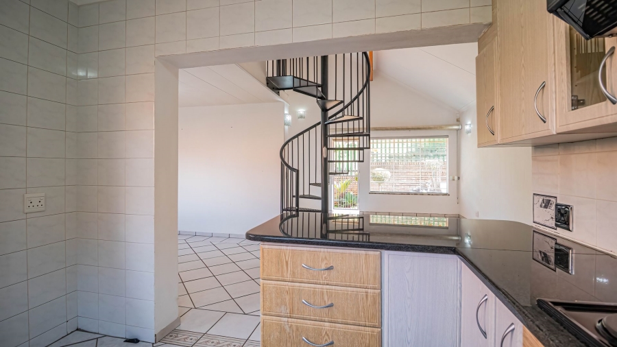 2 Bedroom Property for Sale in Bassonia Gauteng