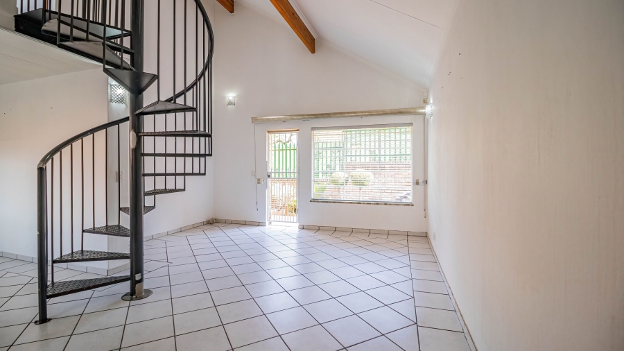 2 Bedroom Property for Sale in Bassonia Gauteng