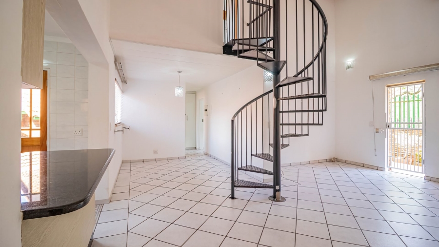 2 Bedroom Property for Sale in Bassonia Gauteng