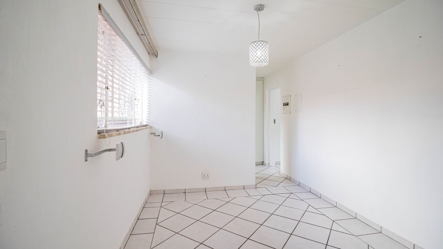 2 Bedroom Property for Sale in Bassonia Gauteng