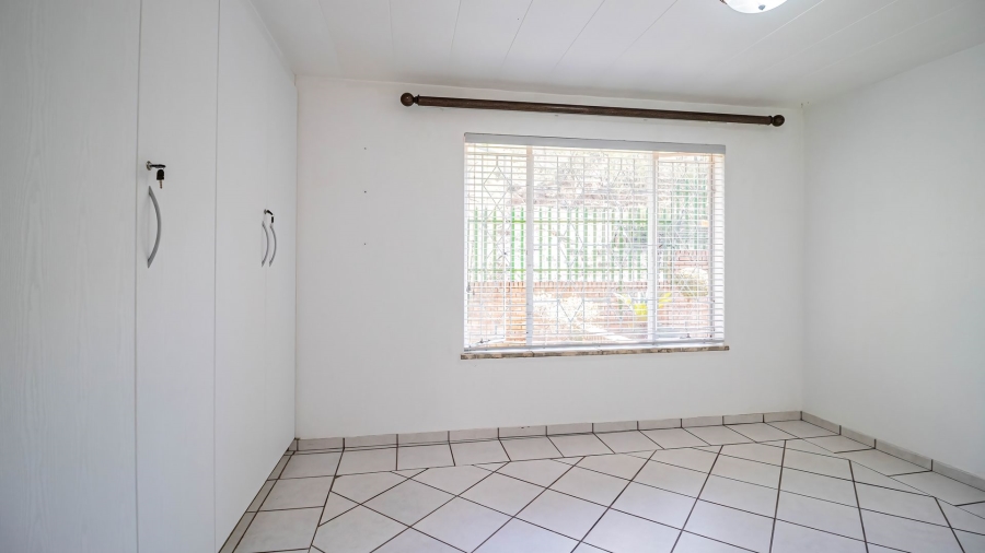 2 Bedroom Property for Sale in Bassonia Gauteng