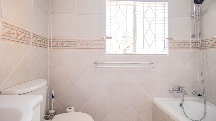 2 Bedroom Property for Sale in Bassonia Gauteng