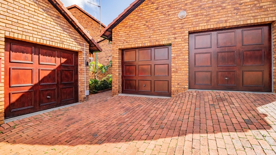 2 Bedroom Property for Sale in Bassonia Gauteng
