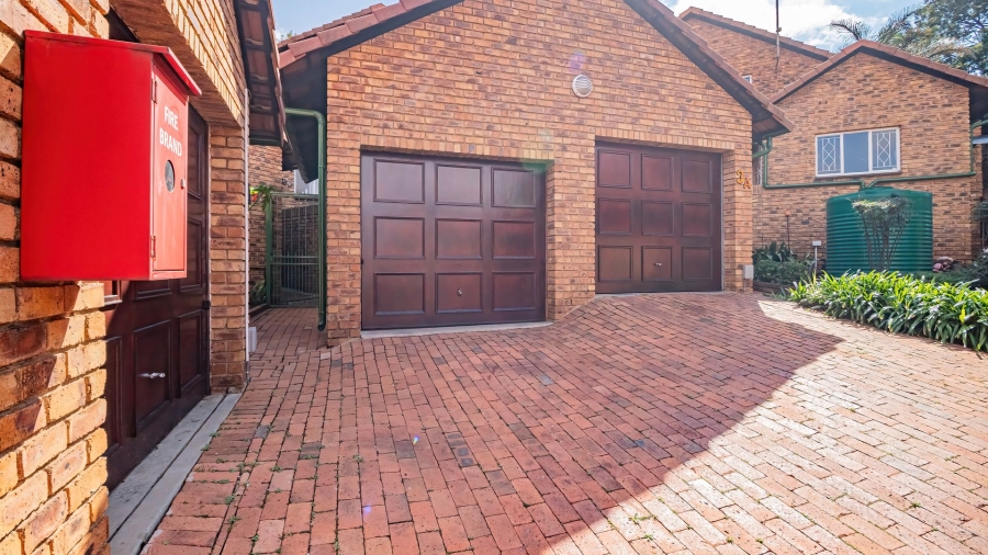 2 Bedroom Property for Sale in Bassonia Gauteng