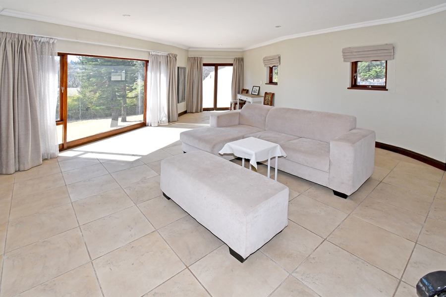 4 Bedroom Property for Sale in Benmore Gardens Gauteng