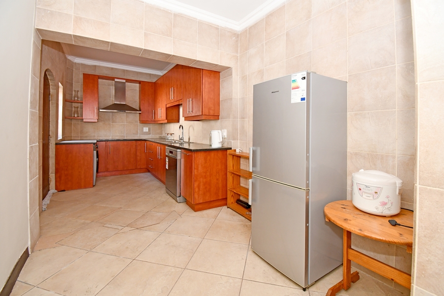 4 Bedroom Property for Sale in Benmore Gardens Gauteng