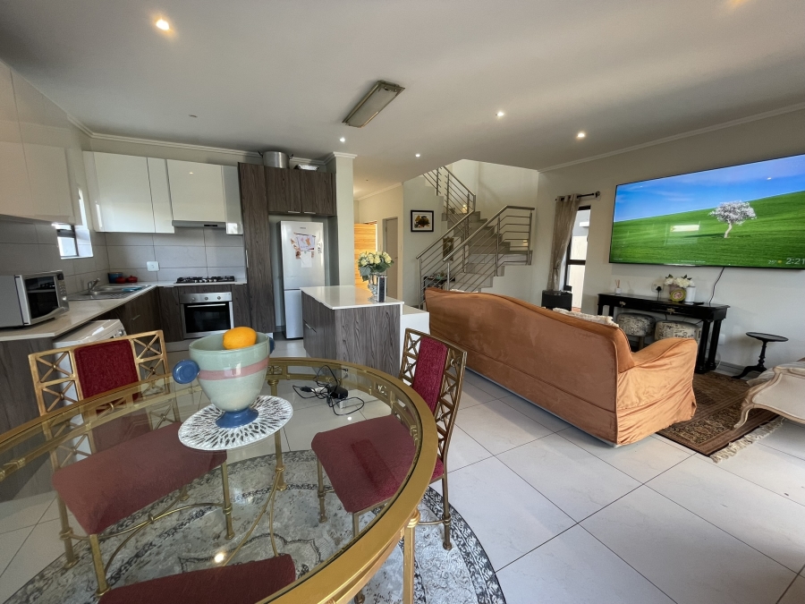 3 Bedroom Property for Sale in Petervale Gauteng