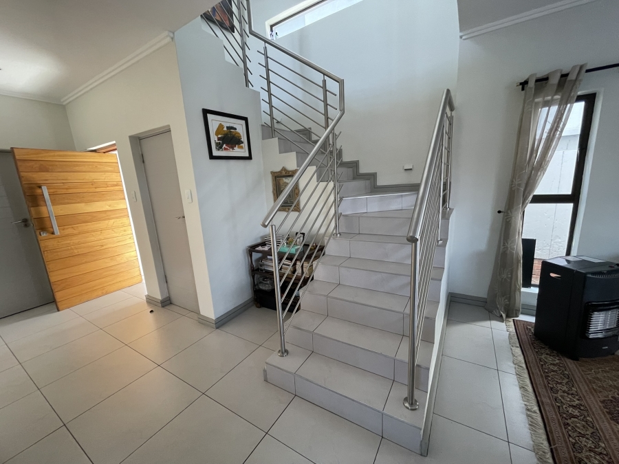 3 Bedroom Property for Sale in Petervale Gauteng