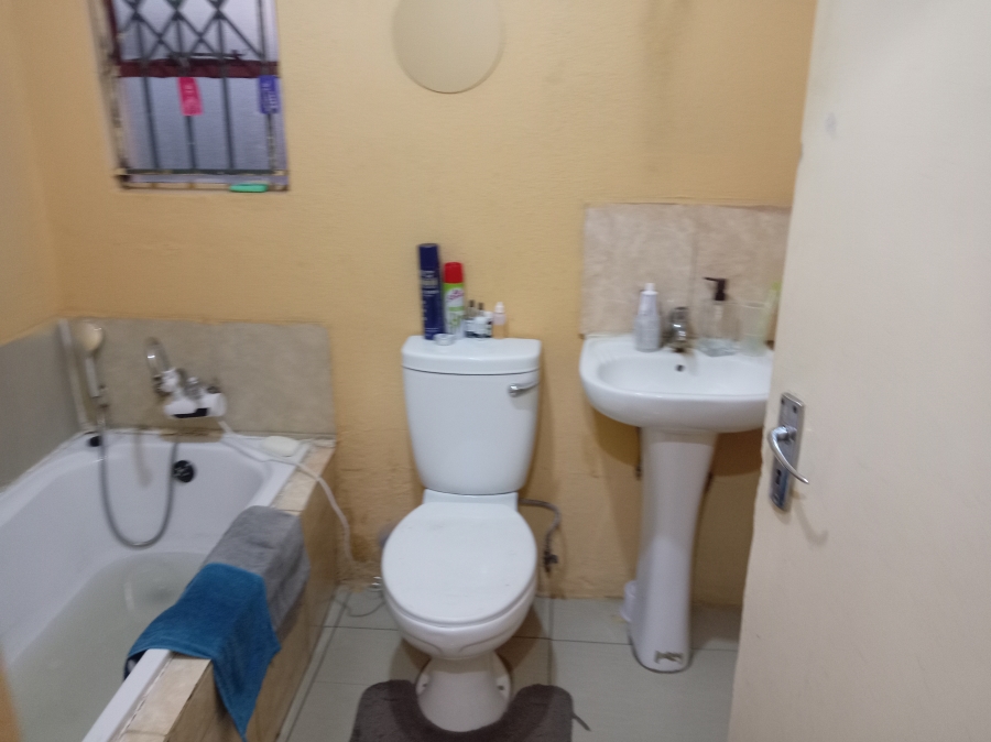 3 Bedroom Property for Sale in Bram Fischerville Gauteng