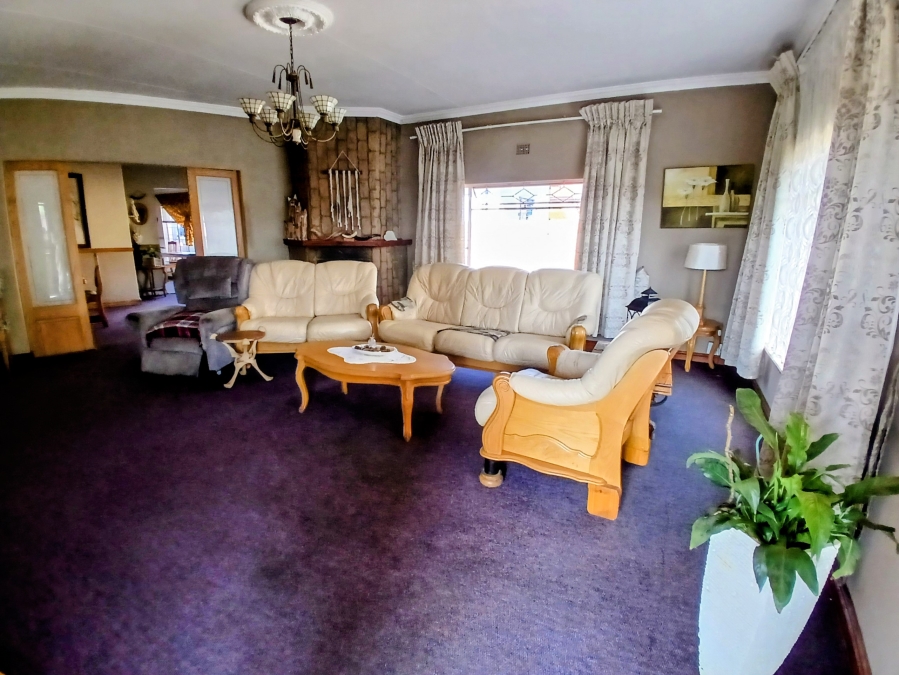 4 Bedroom Property for Sale in Lindhaven Gauteng