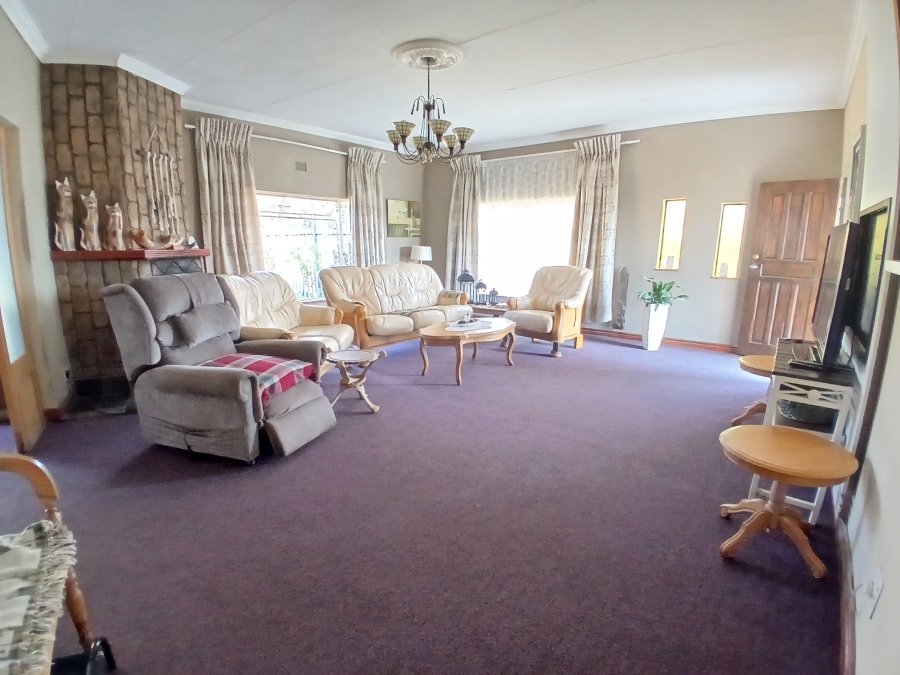 4 Bedroom Property for Sale in Lindhaven Gauteng