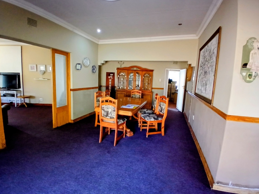 4 Bedroom Property for Sale in Lindhaven Gauteng