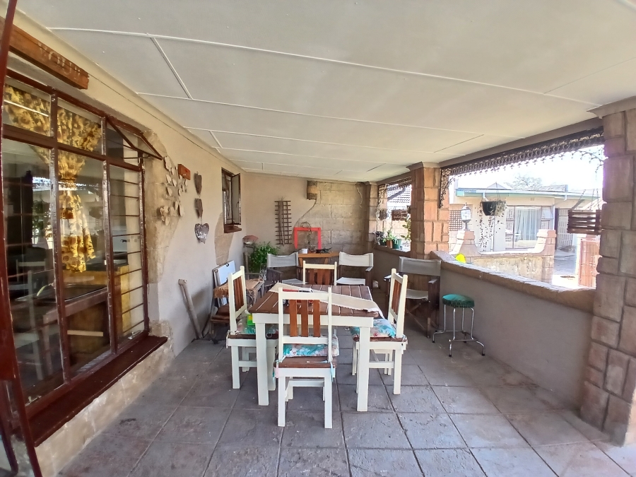 4 Bedroom Property for Sale in Lindhaven Gauteng