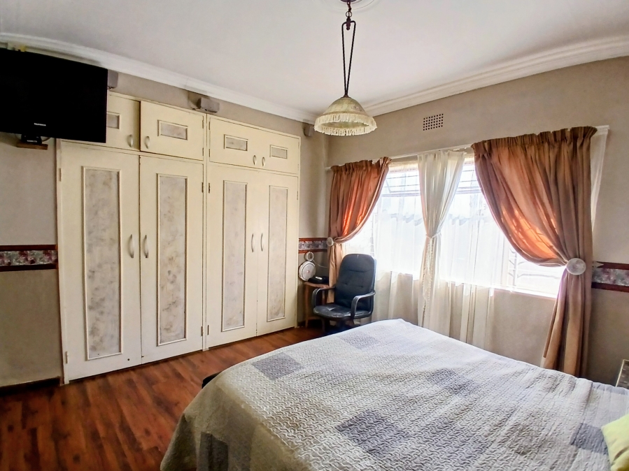 4 Bedroom Property for Sale in Lindhaven Gauteng