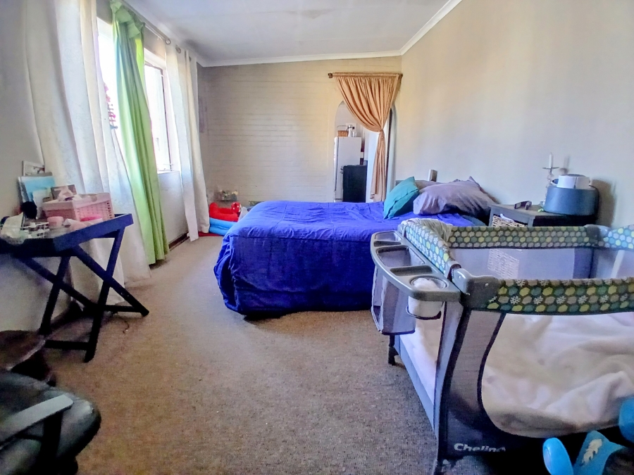 4 Bedroom Property for Sale in Lindhaven Gauteng