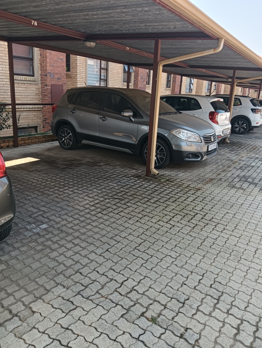 1 Bedroom Property for Sale in Honeydew Grove Gauteng