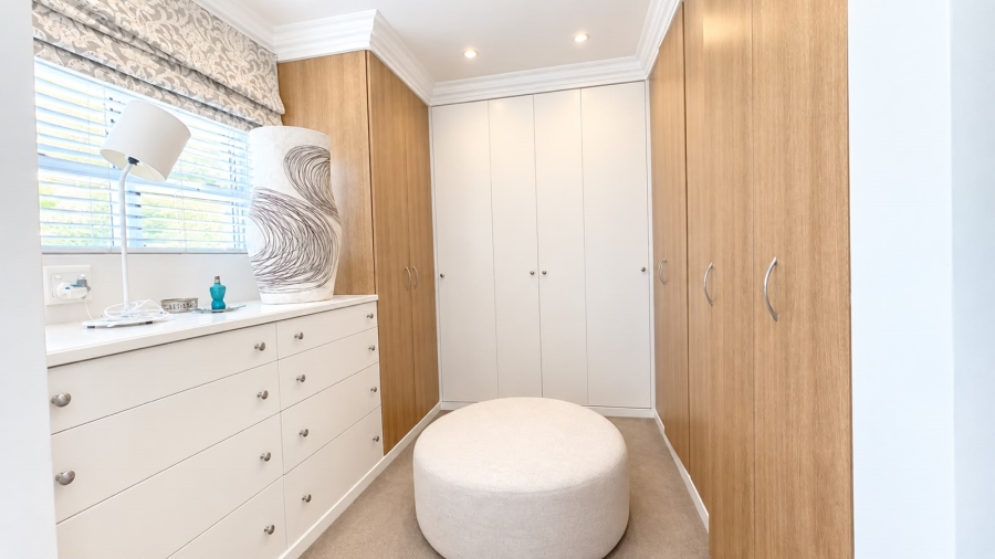To Let 2 Bedroom Property for Rent in Hurlingham Gauteng