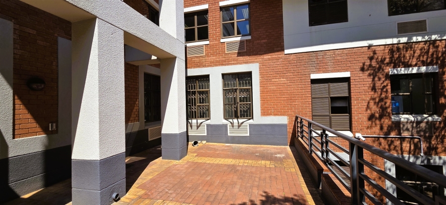 To Let Commercial Property for Rent in Woodmead Gauteng