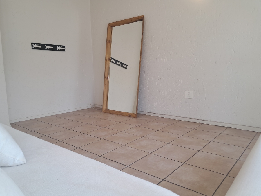 To Let 1 Bedroom Property for Rent in Lonehill Gauteng