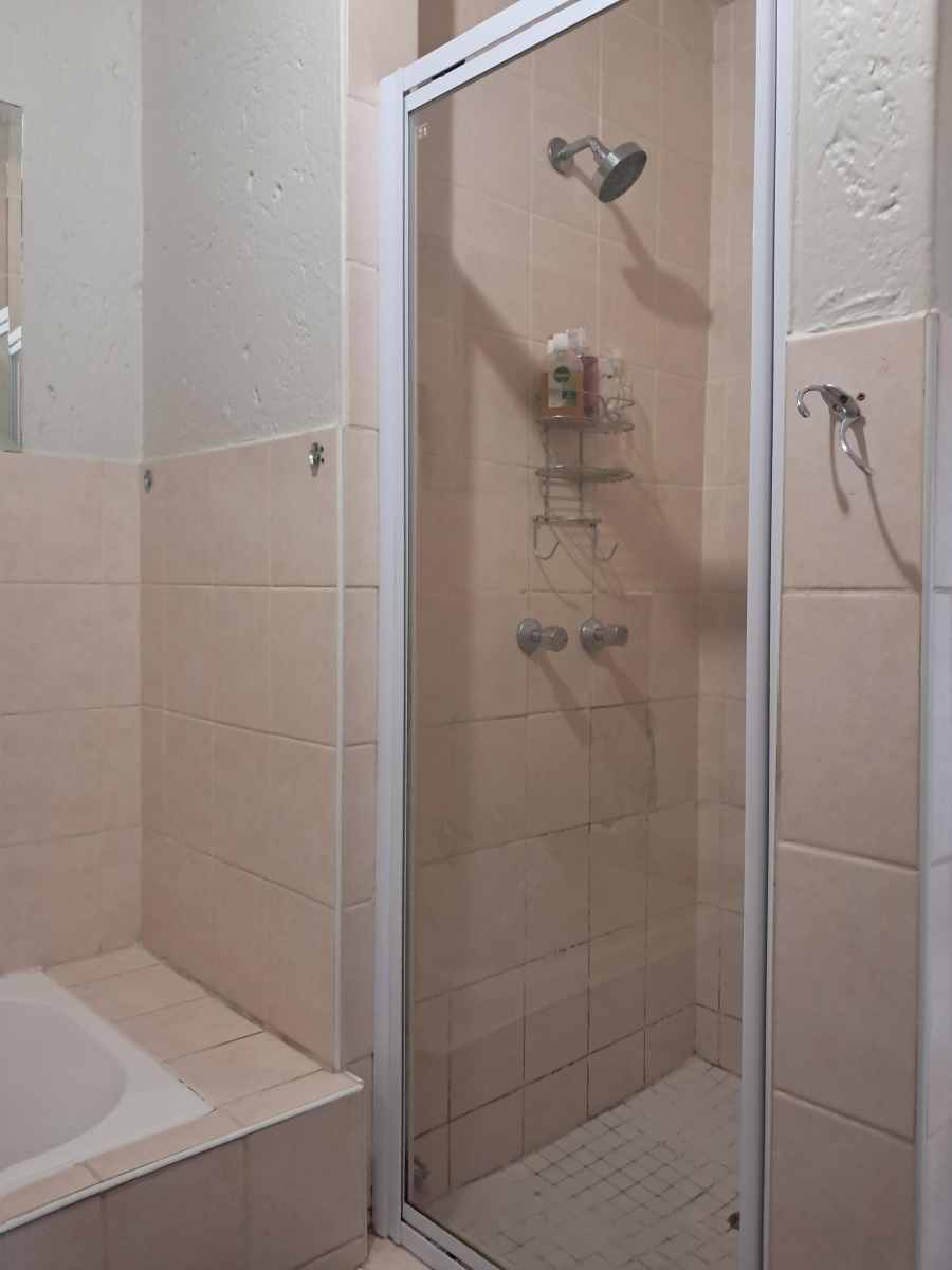 To Let 1 Bedroom Property for Rent in Lonehill Gauteng