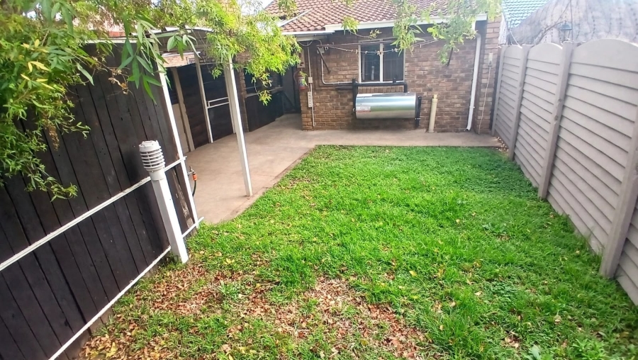 To Let 3 Bedroom Property for Rent in Wierda Park Gauteng