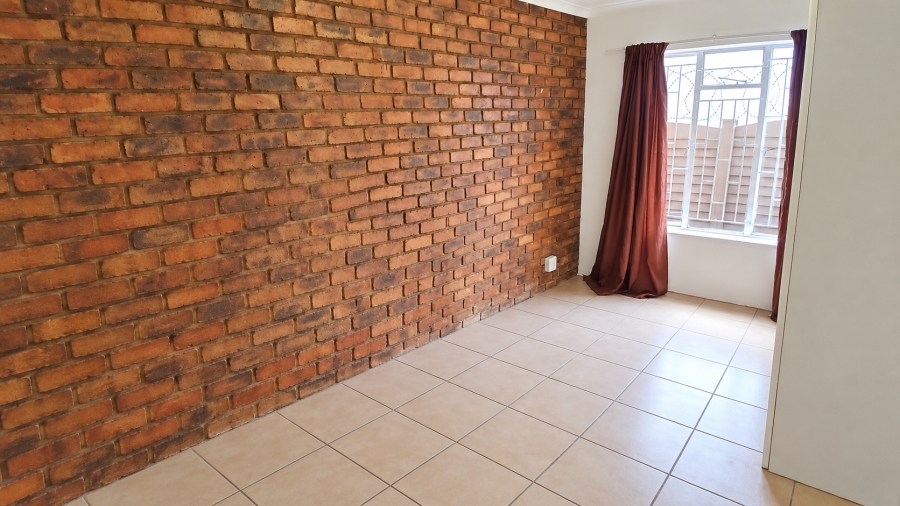 To Let 3 Bedroom Property for Rent in Wierda Park Gauteng