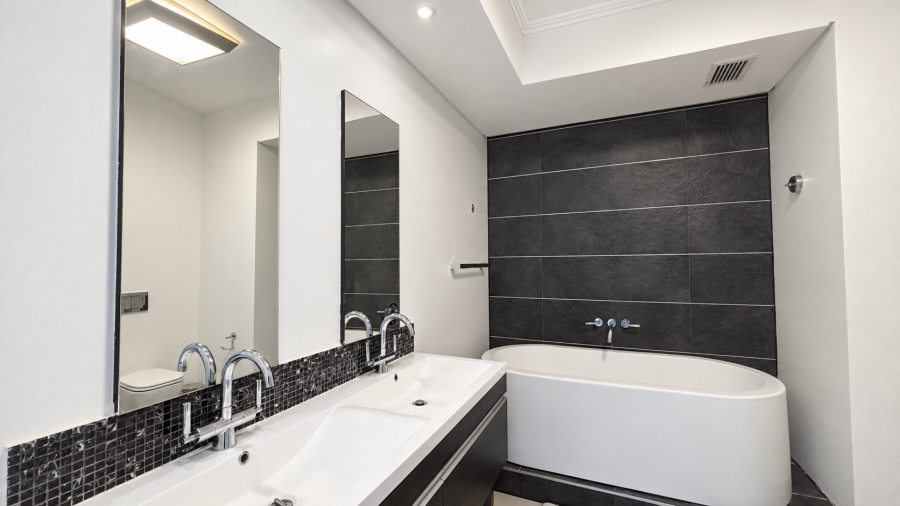 To Let 2 Bedroom Property for Rent in Morningside Gauteng